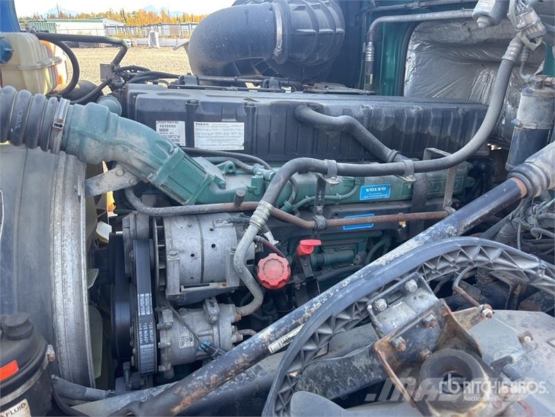 Volvo VNL300 트랙터 유닛
