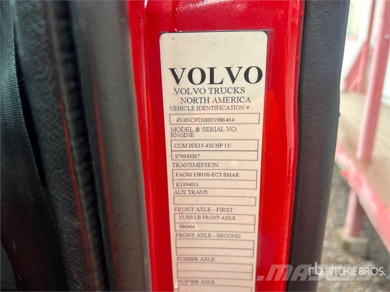 Volvo VNL300 6x4 T/A Day Cab Truck Tractor Trekkers