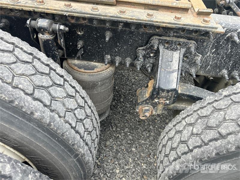 Volvo VNL300 6x4 T/A Day Cab Truck Tractor Trekkers