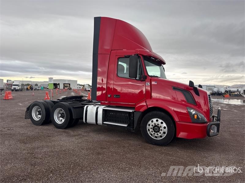 Volvo VNL300 6x4 T/A Day Cab Truck Tractor Trekkers