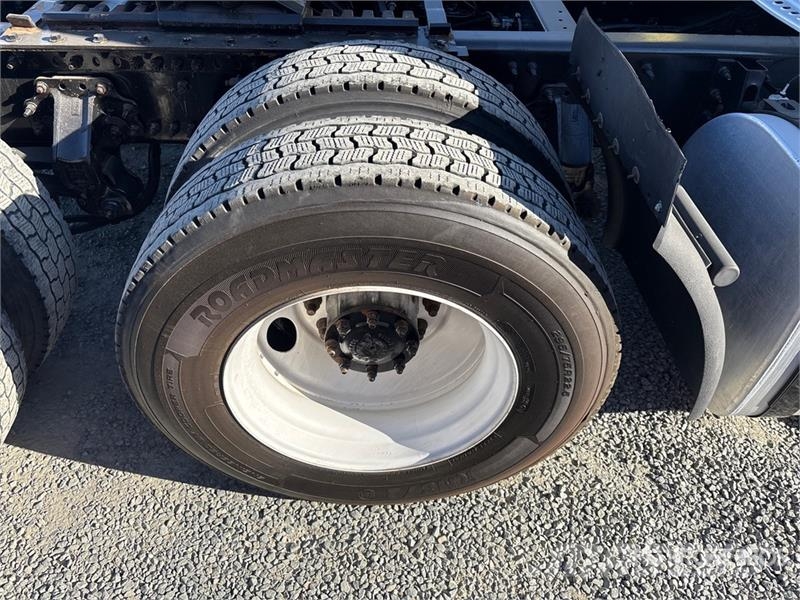 Volvo VNL300 6x4 T/A Day Cab Truck Tractor Trekkers