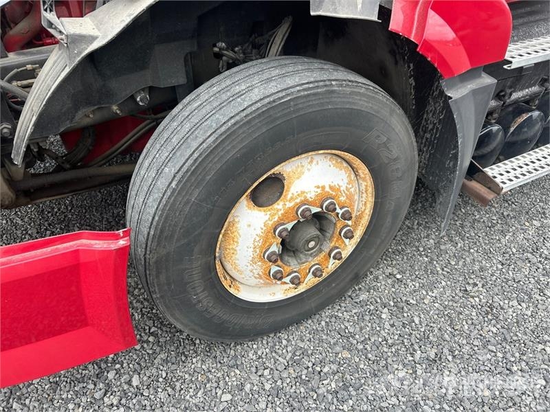 Volvo VNL300 6x4 T/A Day Cab Truck Tractor Trekkers