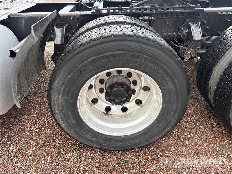 Volvo VNL300 6x4 T/A Day Cab Truck Tractor Trekkers