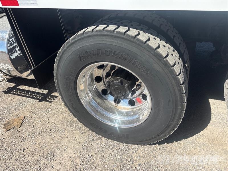 Volvo VNL300 6x4 Water Truck Цистерни за вода