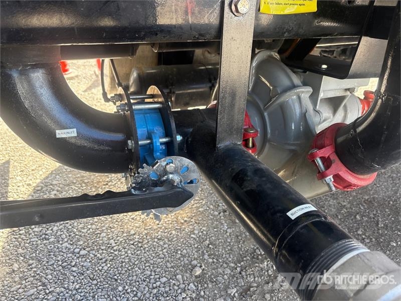 Volvo VNL300 6x4 Water Truck Цистерни за вода