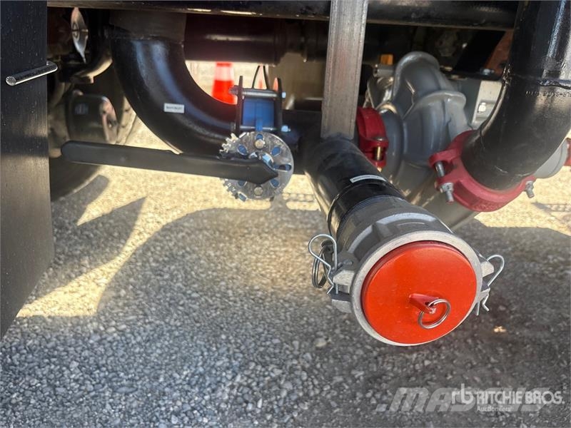 Volvo VNL300 6x4 Water Truck Цистерни за вода