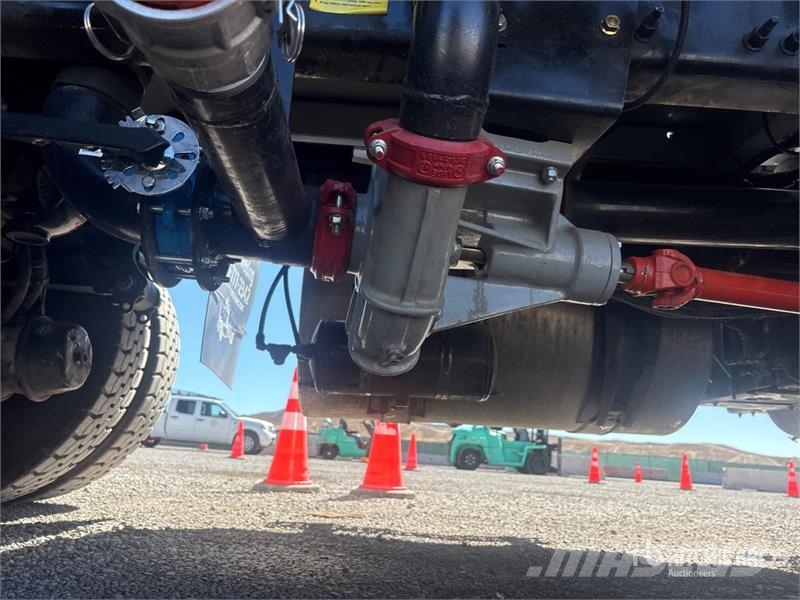 Volvo VNL300 6x4 Water Truck Цистерни за вода