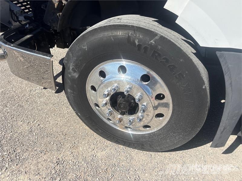 Volvo VNL300 6x4 Water Truck Цистерни за вода