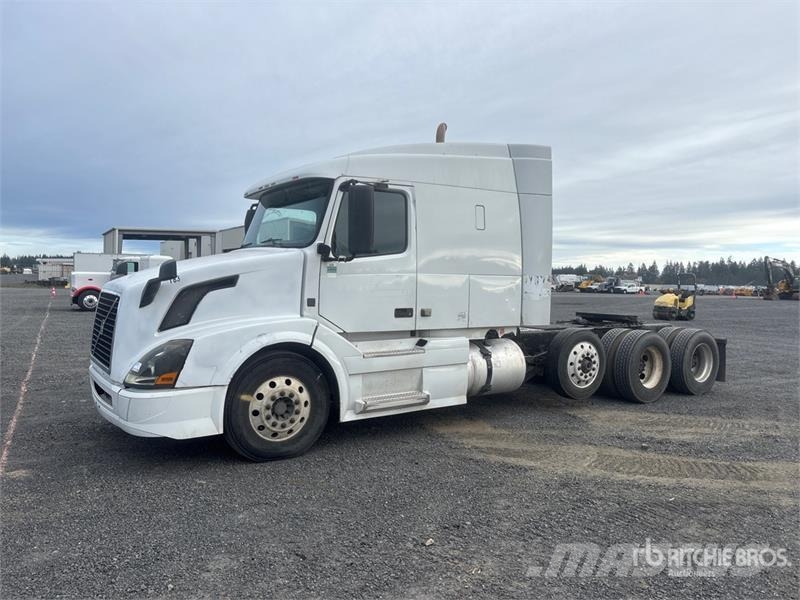 Volvo VNL630 Tracteur routier