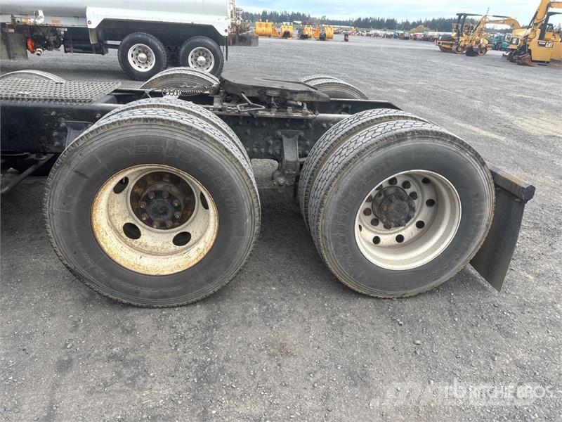 Volvo VNL630 Tracteur routier