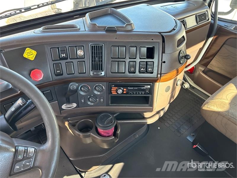 Volvo VNL64T-300 6x4 T/A Day Cab Truck Tractor Trekkers