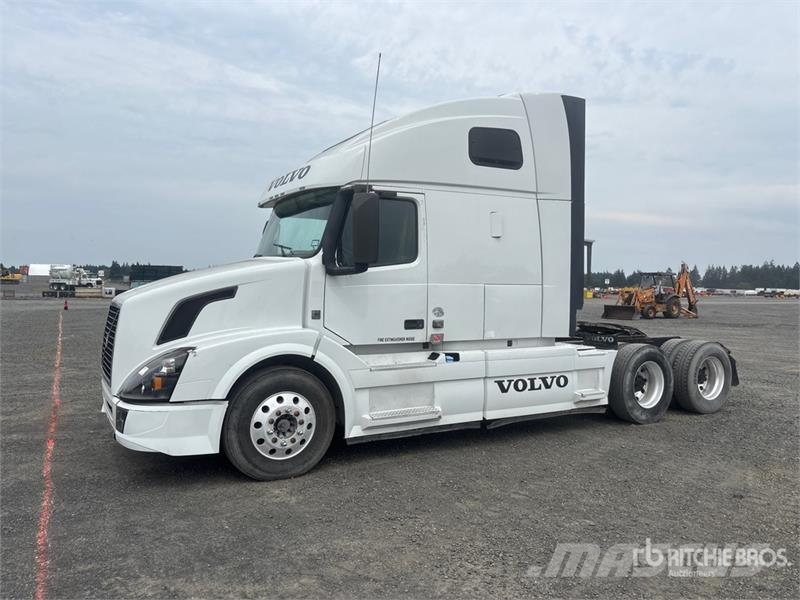 Volvo VNL670 牵引车