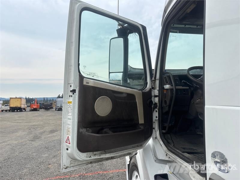 Volvo VNL670 牵引车