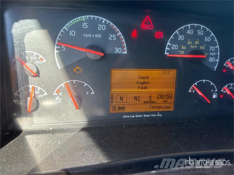 Volvo VNL670 牵引车
