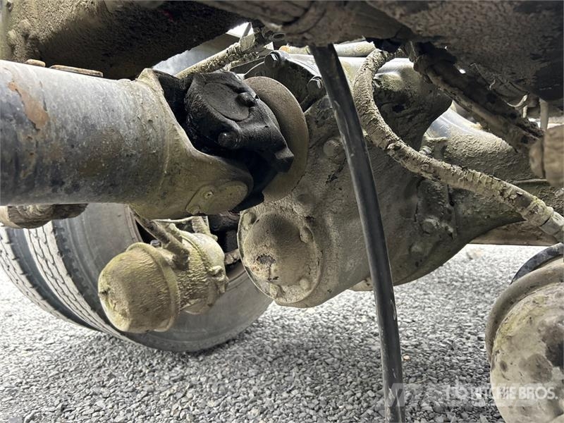 Volvo VNL670 وحدات الجر