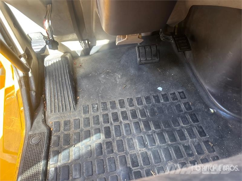 Volvo VNL670 牵引车