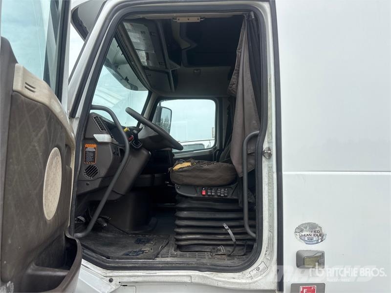 Volvo VNL670 牵引车