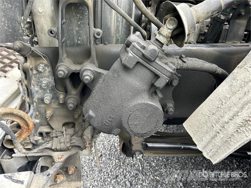 Volvo VNL670 وحدات الجر
