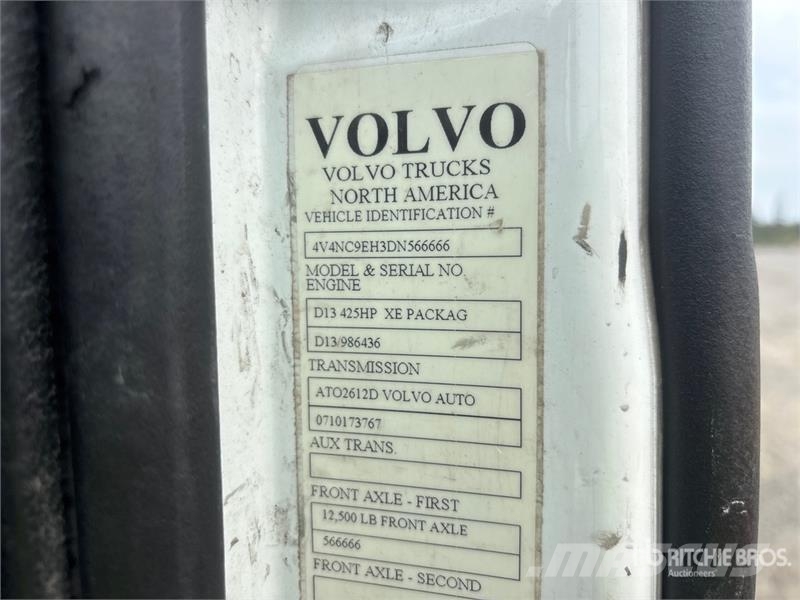 Volvo VNL670 牵引车