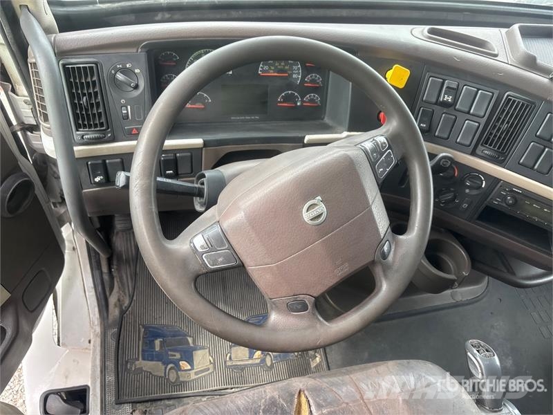 Volvo VNL670 牵引车