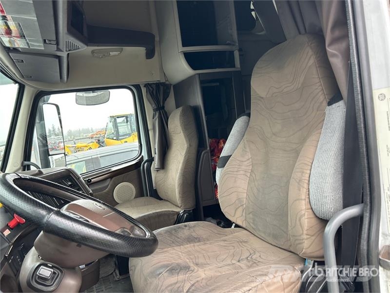 Volvo VNL670 Cavalos mecânicos