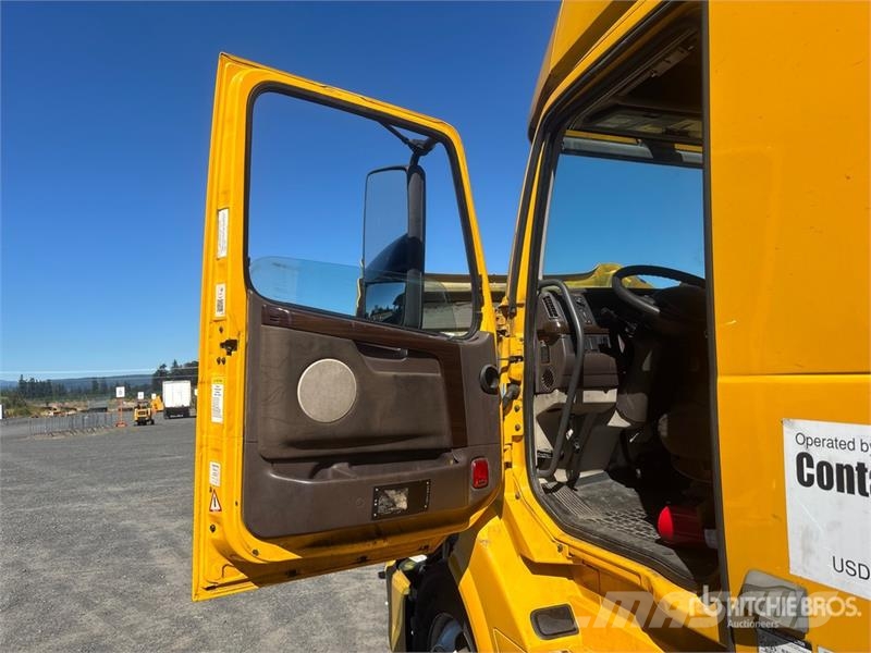Volvo VNL670 牵引车