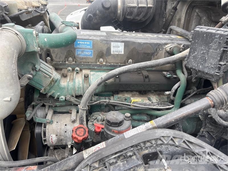 Volvo VNL670 牵引车