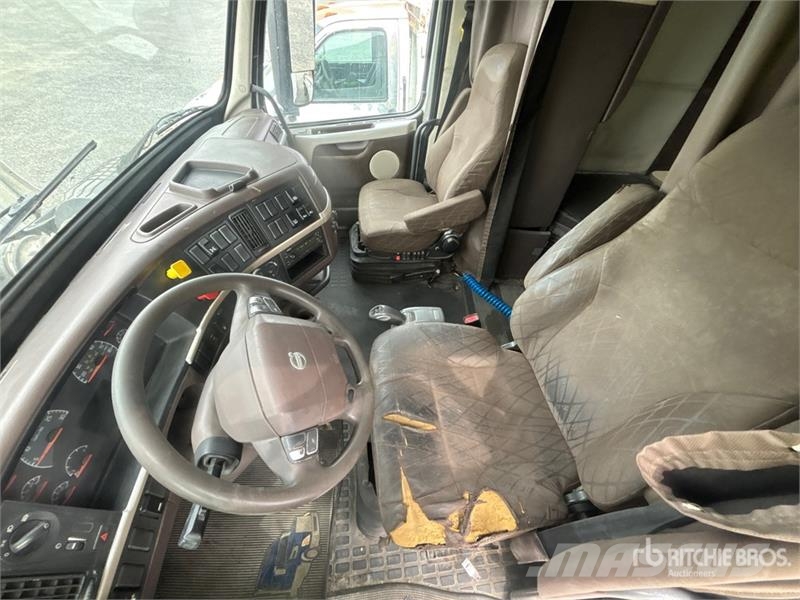 Volvo VNL670 牵引车