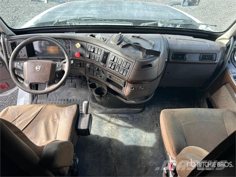 Volvo VNL670 Vilcēji