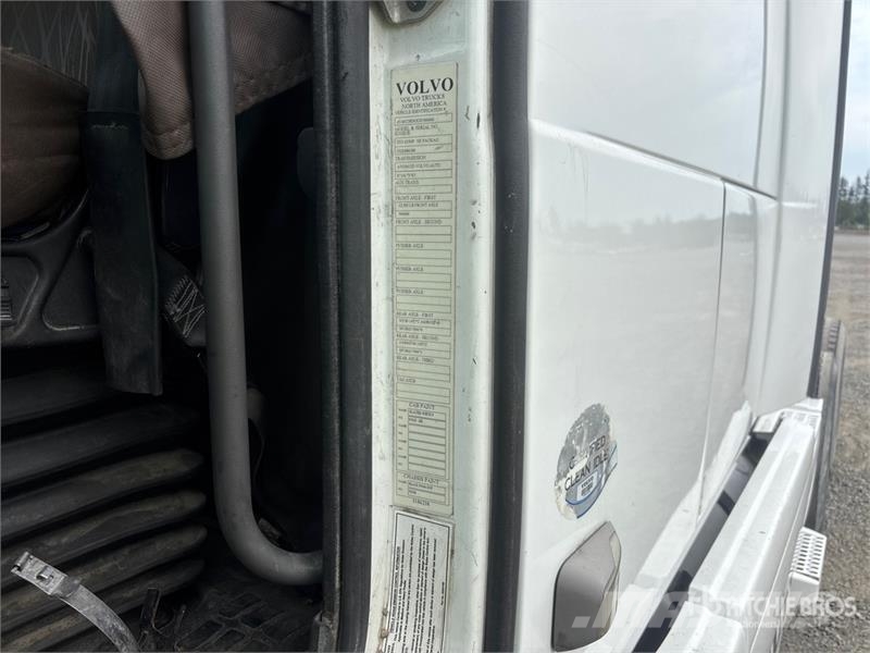 Volvo VNL670 牵引车