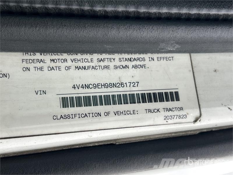 Volvo VNL670 وحدات الجر