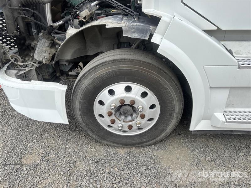 Volvo VNL670 牵引车