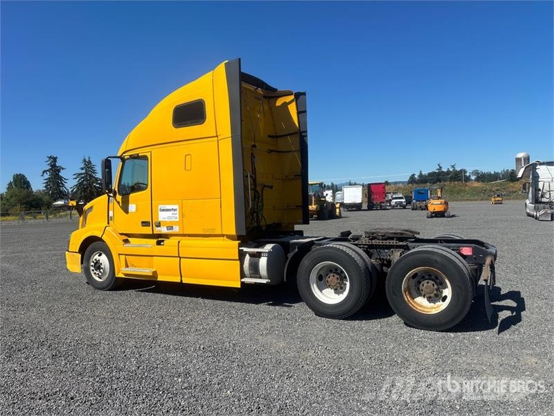Volvo VNL670 牵引车