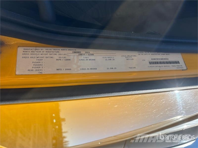 Volvo VNL670 牵引车