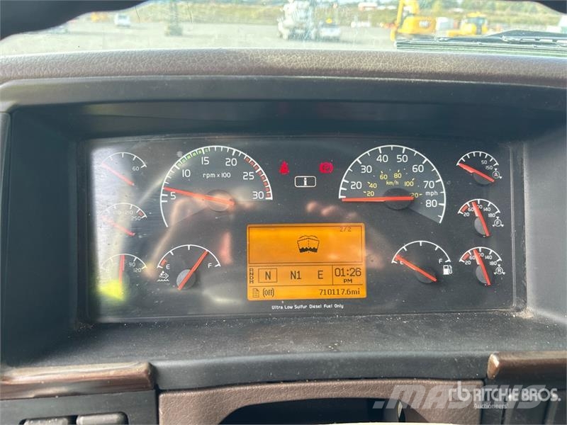Volvo VNL670 Vilcēji