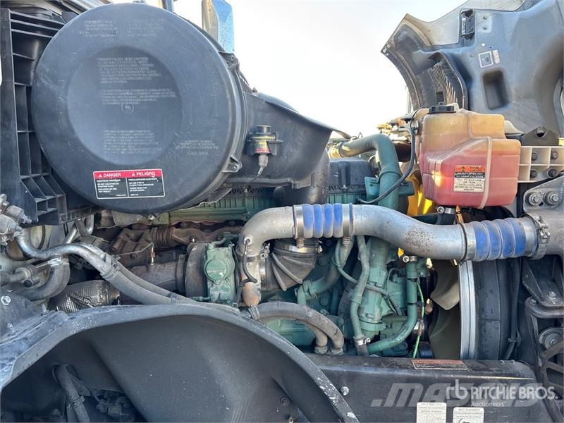 Volvo VNL760 Vilcēji