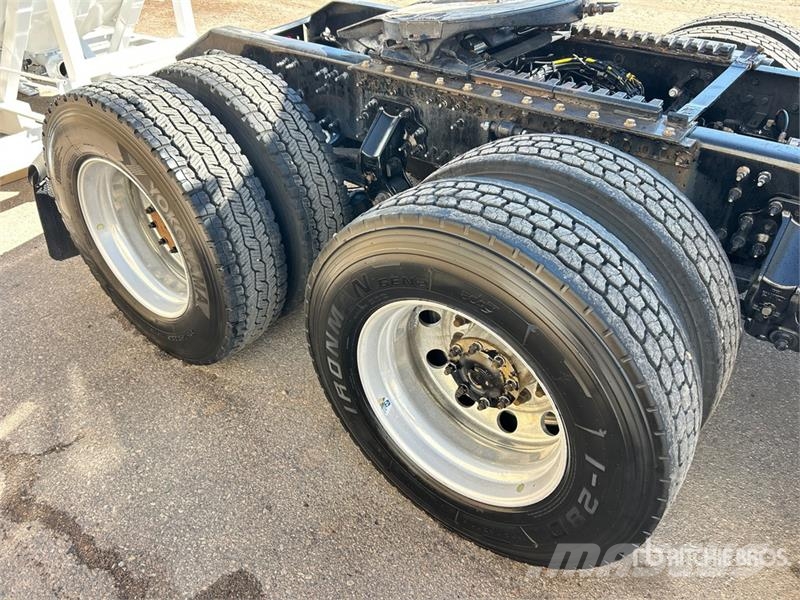 Volvo VNL760 Τράκτορες