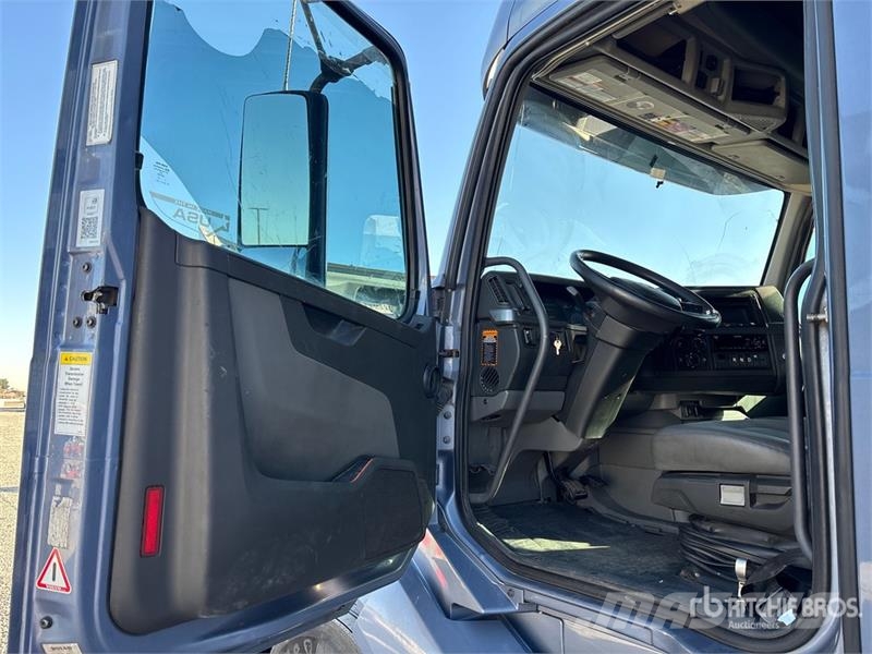 Volvo VNL760 Vilcēji