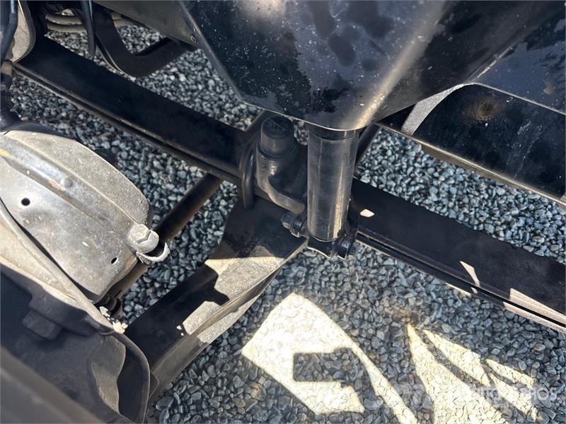 Volvo VNL760 وحدات الجر