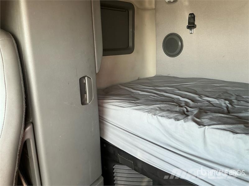 Volvo VNL760 Vlačilci