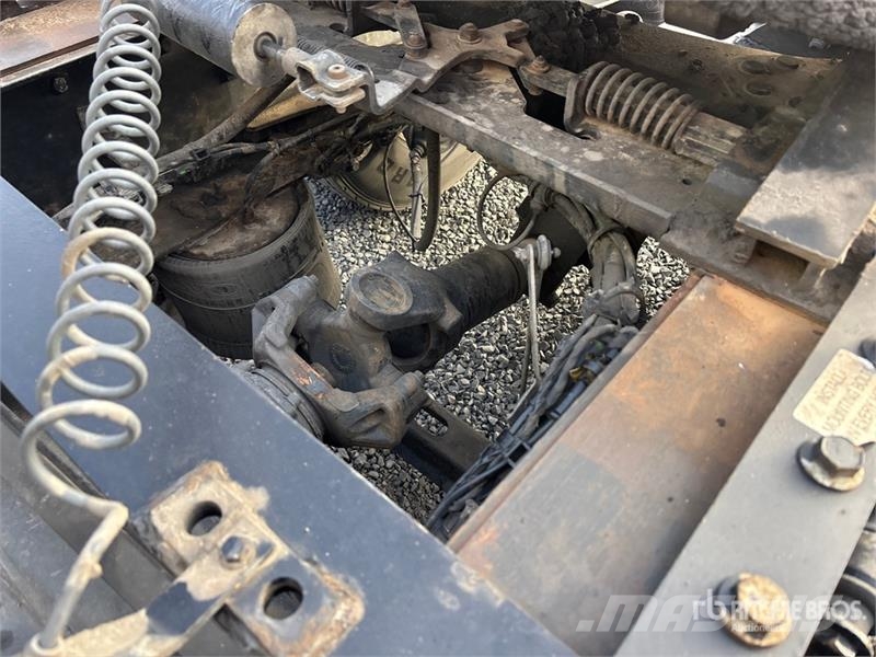 Volvo VNL760 وحدات الجر