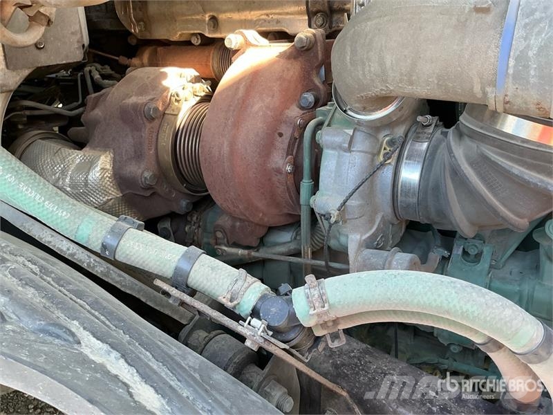 Volvo VNL760 وحدات الجر