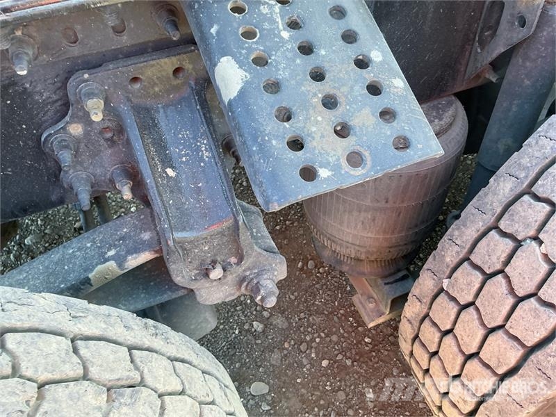 Volvo VNL760 وحدات الجر