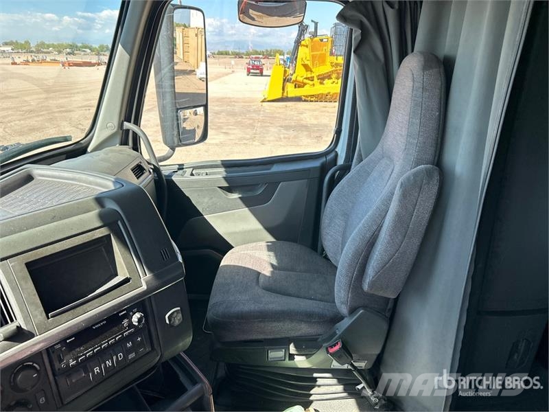 Volvo VNL760 Τράκτορες