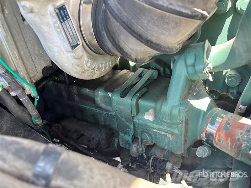 Volvo VNL760 وحدات الجر
