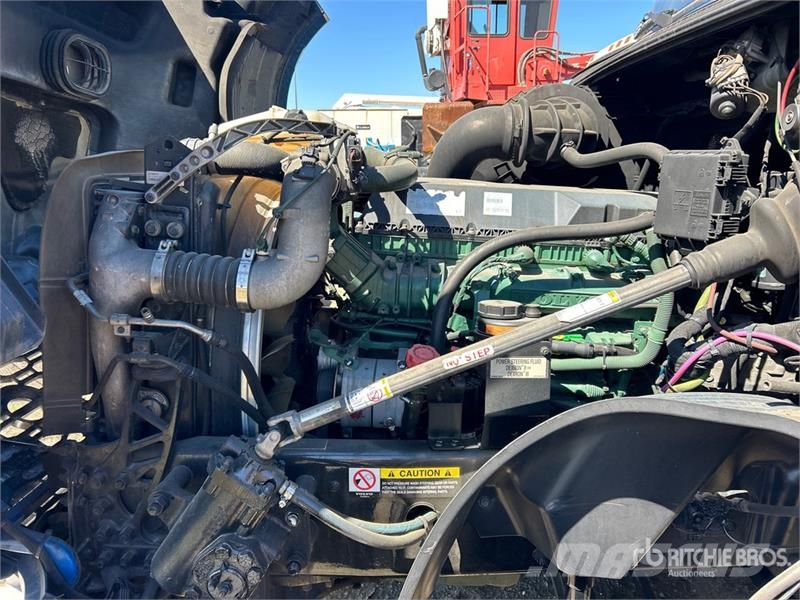 Volvo VNL760 Vlačilci