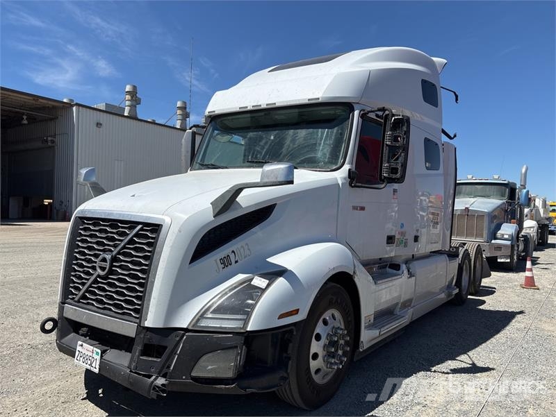 Volvo VNL760 Vetopöytäautot