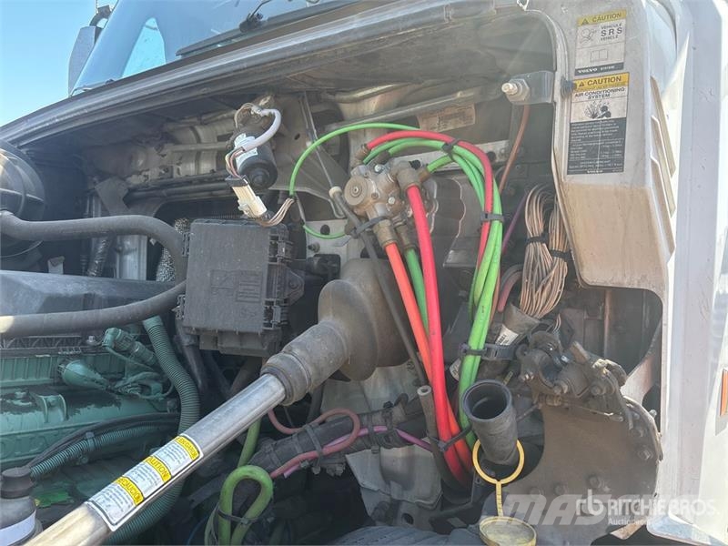Volvo VNL760 Nyergesvontatók