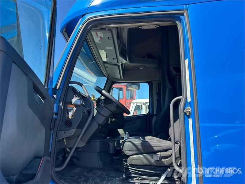 Volvo VNL760 Vlačilci