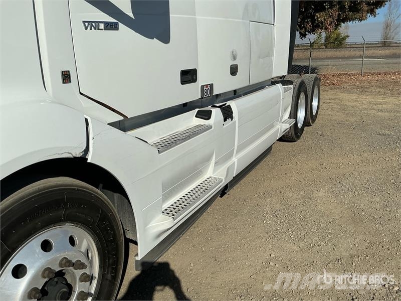 Volvo VNL760 وحدات الجر